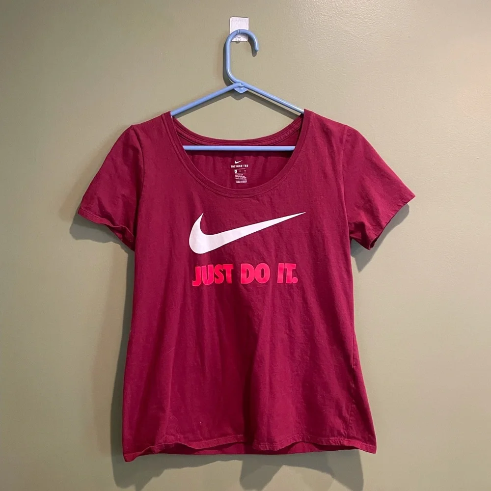 NIKE “JUST DO IT” MEDIUM T-SHIRT - Picture 2 of 5